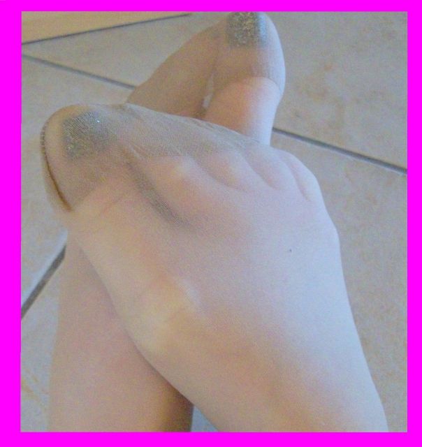 ** Nylons NYLONs Nylons NYLONS Nylons NYLONS Nylons ** - Getragene Socken - Hamburg