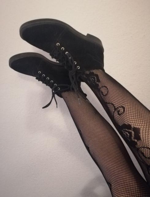 Kleine Gothic - Schuhe - Getragene Socken - Berlin