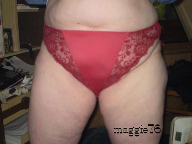 Geile Feuchte Slips einer Moliigen Lady - Getragene Slips - bayern