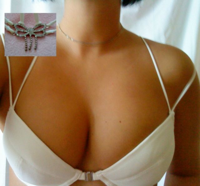 BH weiß mit Strass - Vermischtes - Berlin