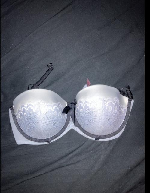 Getragene duftende Unterwäsche von molliger 24 jährigen  - Getragene Slips - Berlin